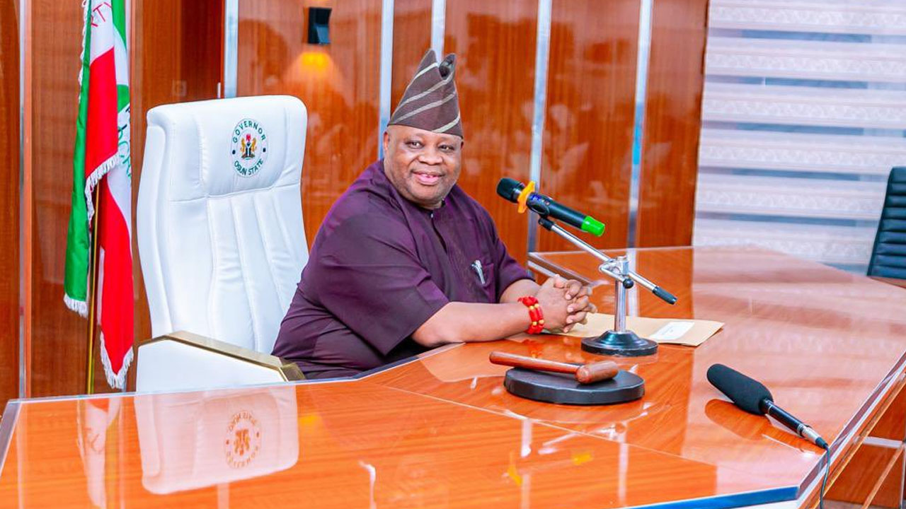 Adeleke’s Aide Slams Senators’ Defection to APC, Calls It Political Miscalculation