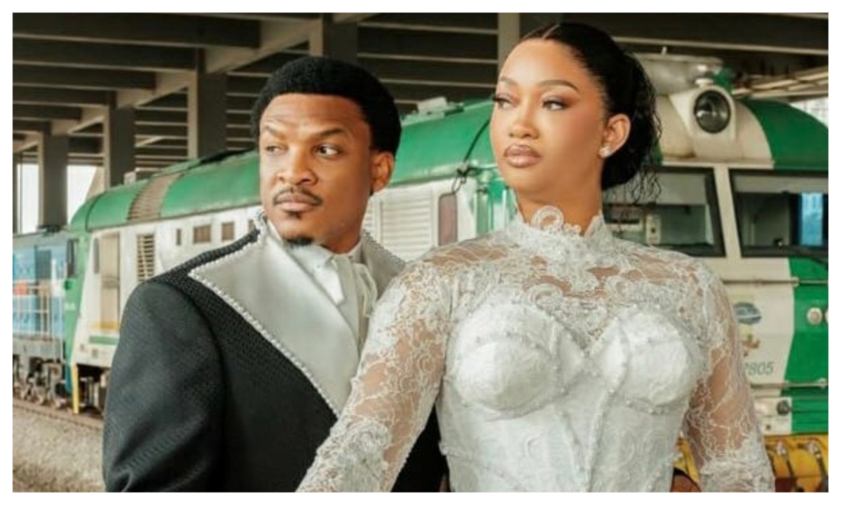 Nigerian Couple Weds on Moving Train
